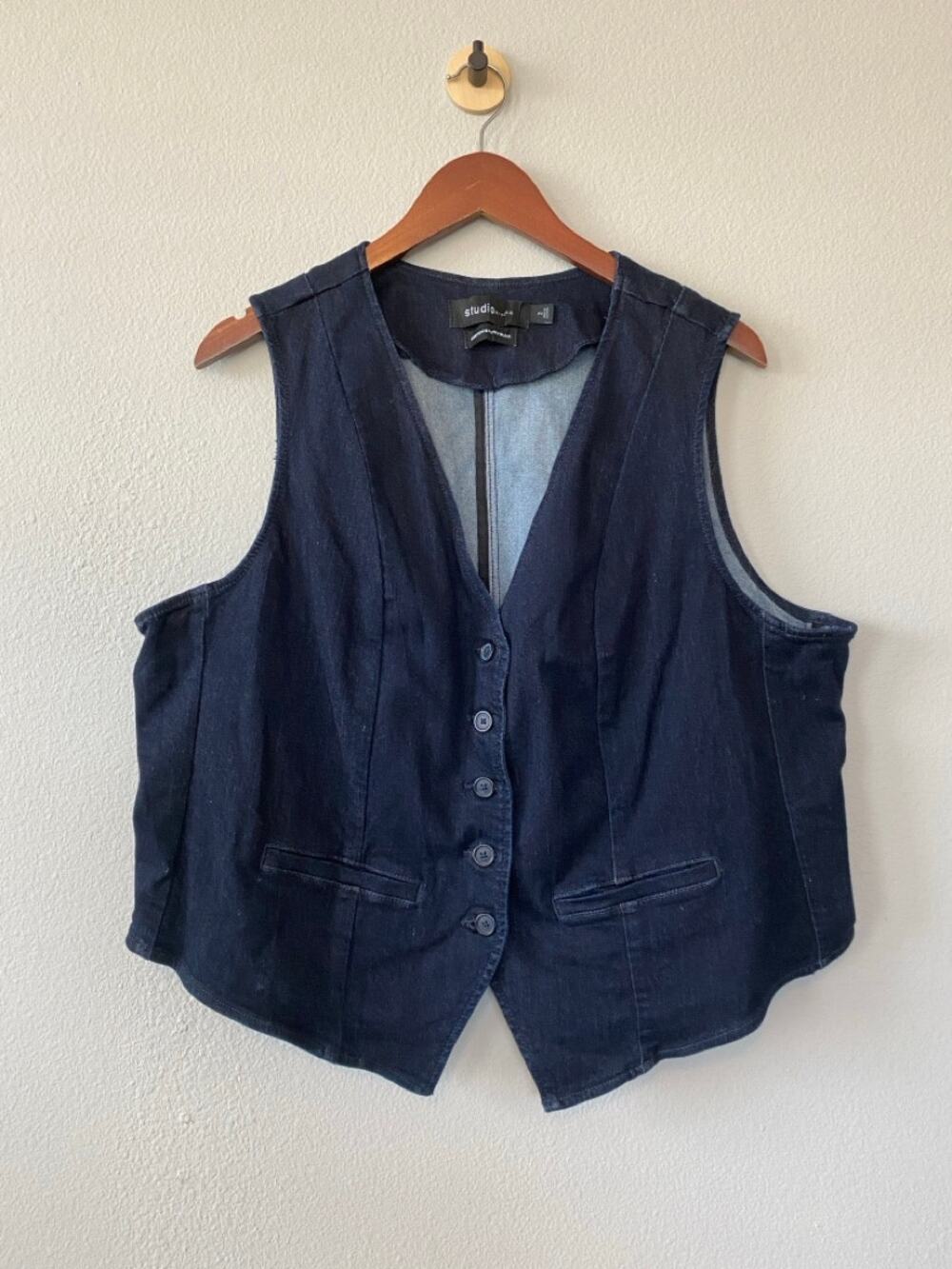 Studio by Torrid Womens 2X Plus Denim Vest Dark Wash Button Front Waistcoat